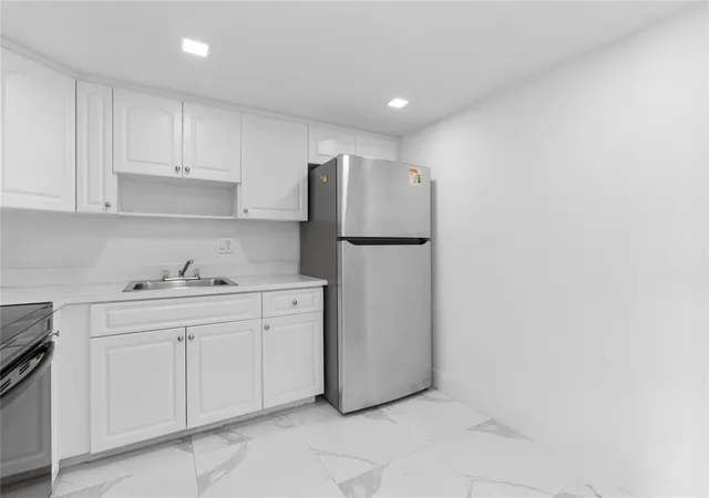 3rd image of 4164 Inverrary Dr #412, Lauderhill, FL 33319 | MLS# B26041949