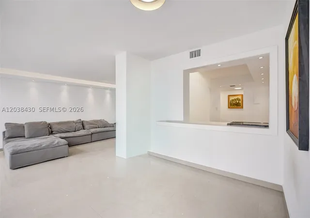 Photo 2 of Condo for sale at 400 Leslie Dr #1022, Hallandale Beach, FL 33009 | MLS# A12038430 | Listing updated on 2026-07-23