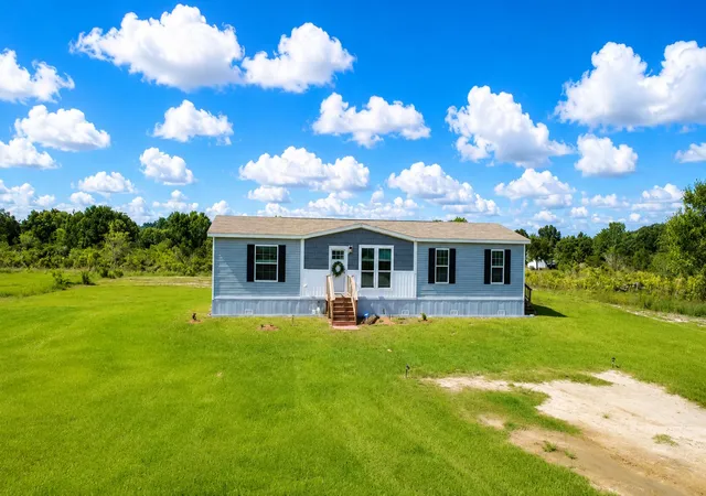 1st image of 18720 Nw 242nd St, Okeechobee, FL 34972 | MLS# B26042001