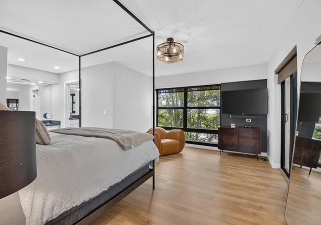 4th image of 6760 Willow Wood Dr, Boca Raton, FL 33434