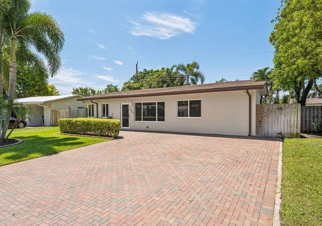 Homes for sale in Pompano Beach, FL | 1660 Ne 31st Ct, Pompano Beach, FL 33064 | MLS# B26041074