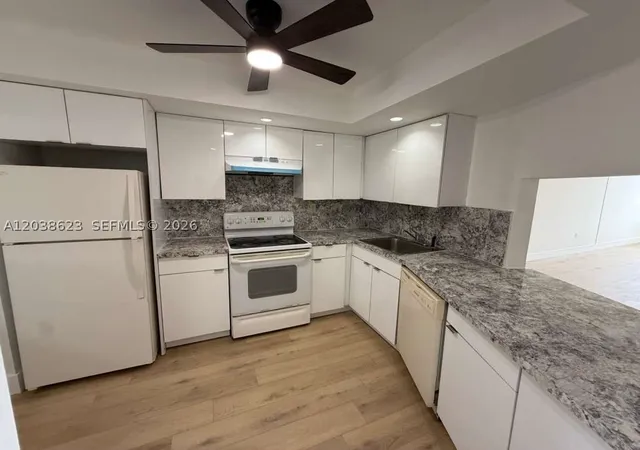 Homes for sale in Miami, FL | 1750 Ne 191st St #508-2, Miami, FL 33179 | MLS# A12038623