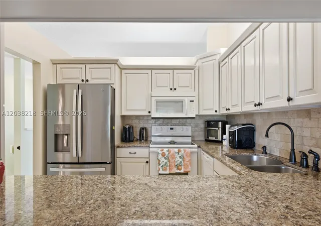 Photo 3 of Condo for sale at 104 Freedom Ct #104, Deerfield Beach, FL 33442 | MLS# A12038218 | Listing updated on 2026-08-26