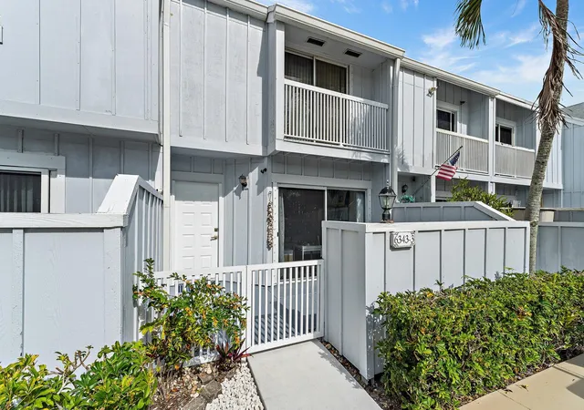 2nd image of 6343 Riverwalk Ln #3, Jupiter, FL 33458 | MLS# B26042182