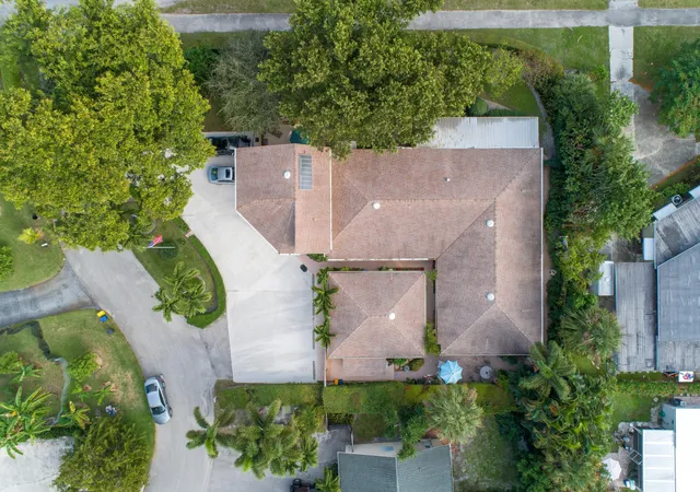 4th image of 2016 Joy-Rene Ln, North Palm Beach, FL 33408 | MLS# B26042234