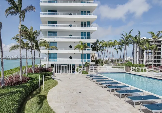 Homes for sale in Miami Beach, FL | 540 West Ave, Miami Beach, FL 33139 | Houzeo