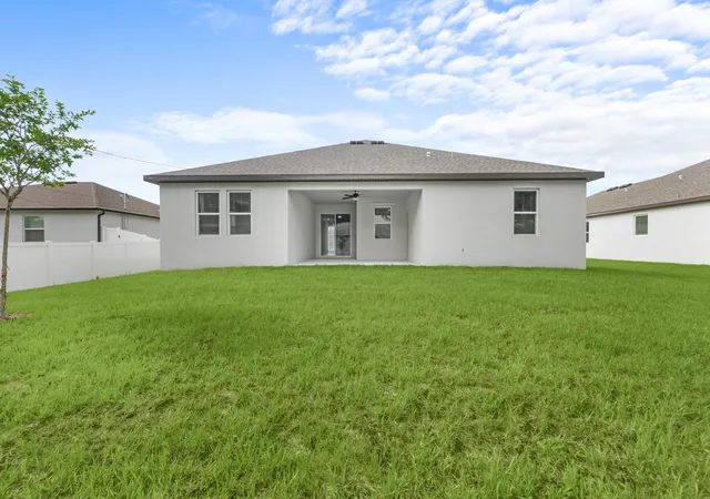 Homes for sale in Vero Beach, FL | 8016 102Nd Ct, Vero Beach, FL 32967 | MLS# B26042391