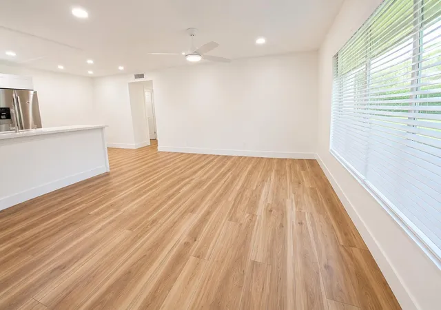 4th image of 5424 Lakefront Blvd #D, Delray Beach, FL 33484 | MLS# B26042408