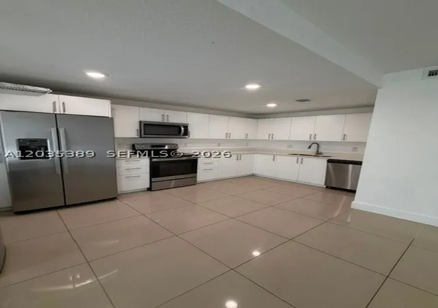 Photo 2 of Townhouse for sale at 25870 Sw 144th Ct, Princeton, FL 33032 | MLS# A12035389 | Listing updated on 2026-06-19