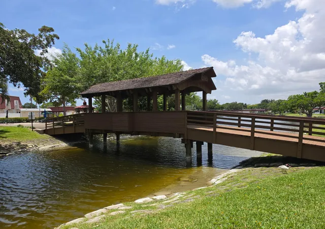 Homes for sale in Lake Worth, FL | 713 Nantucket Cir #B, Lake Worth, FL 33467 | MLS# B26042432