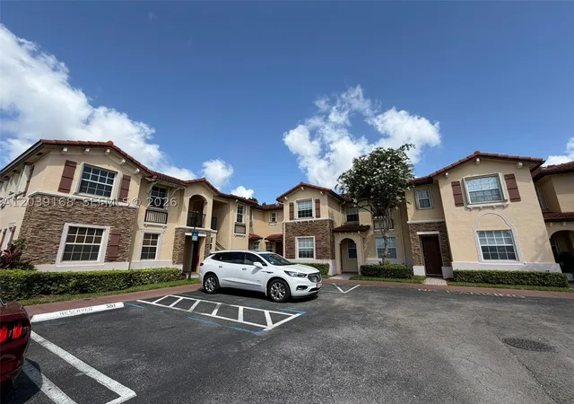 Homes for sale in Homestead, FL | 1720 Ne 33Rd Ave #102-5, Homestead, FL 33033 | MLS# A12039168