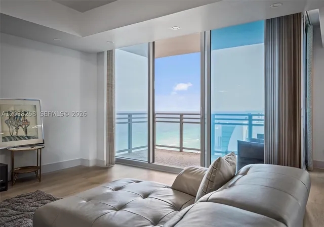 Photo 4 of Condo for sale at 3535 S Ocean Dr #1703, Hollywood, FL 33019 | MLS# A12038258 | Listing updated on 2026-07-12