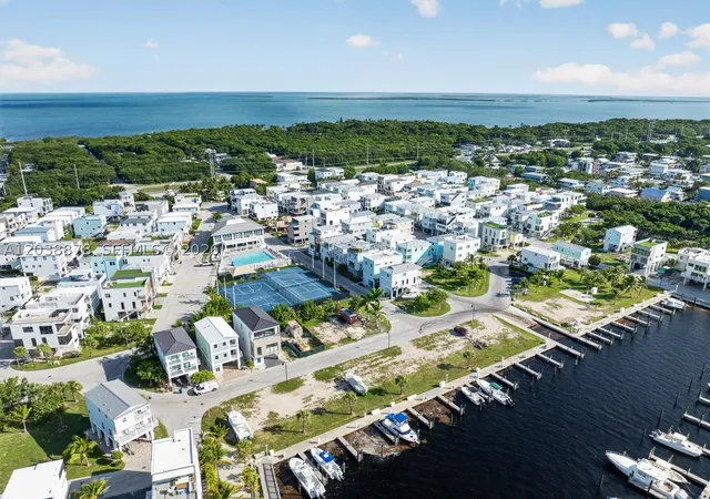 4th image of 94825 Overseas Hwy #123, Key Largo, FL 33037 | MLS# A12038878