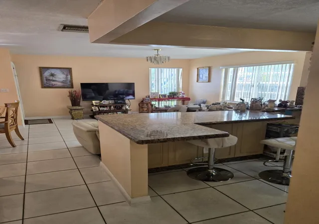 3rd image of 11302 Sw 7Th St, Miami, FL 33174 | MLS# B26042594