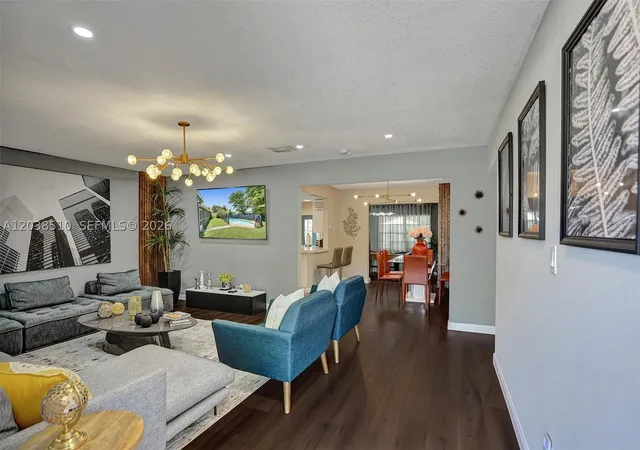 4th image of 4519 Monroe St, Hollywood, FL 33021 | MLS# A12038510