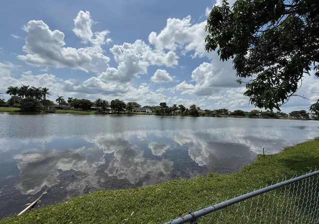 Homes for sale in Royal Palm Beach, FL | 264 Las Palmas St, Royal Palm Beach, FL 33411 | MLS# B26042704