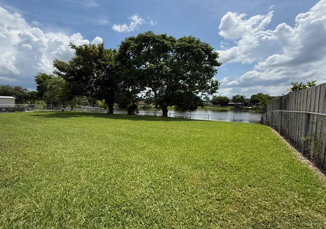 Homes for sale in Royal Palm Beach, FL | 264 Las Palmas St, Royal Palm Beach, FL 33411 | MLS# B26042704