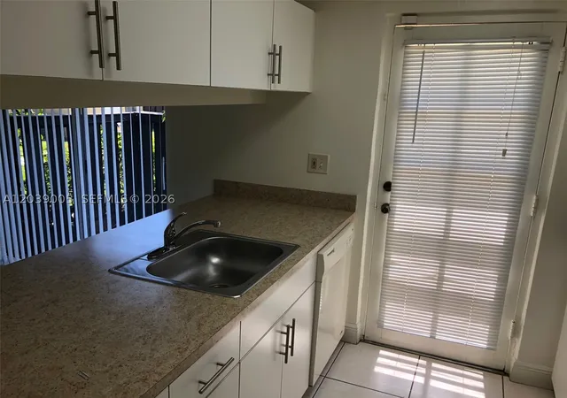 3rd image of 10808 N Kendall Dr #Q-4, Miami, FL 33176 | MLS# A12039005