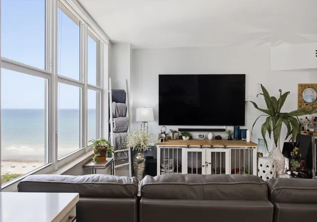 3rd image of 4747 Collins Ave, Miami Beach, FL 33140