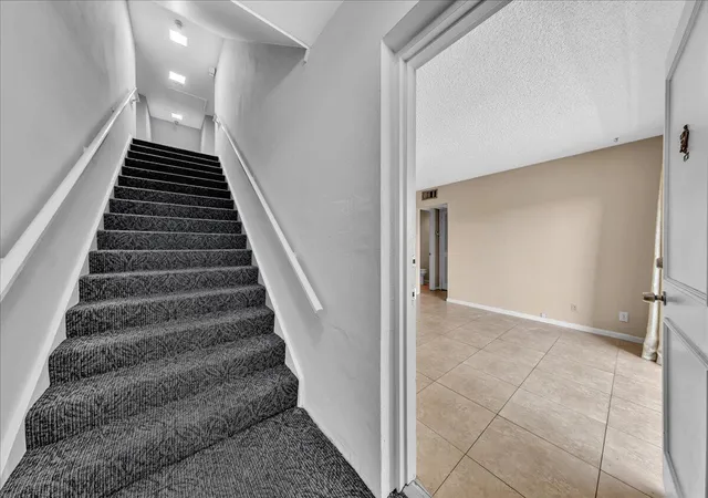 5th image of 180 Cypress Clb Dr, Pompano Beach, FL 33060