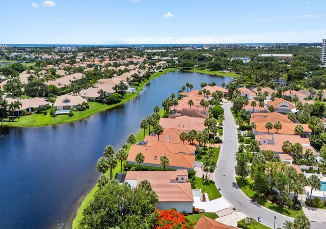 3rd image of 3526 Lantern Bay Dr, Jupiter, FL 33477 | MLS# B26042760