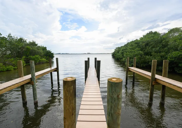 5th image of 1540 Outer Dr, Merritt Island, FL 32952 | MLS# B26042793