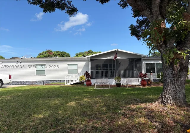 4th image of 35303 Sw 180Th Ave 321-322, Homestead, FL 33034 | MLS# A12039606