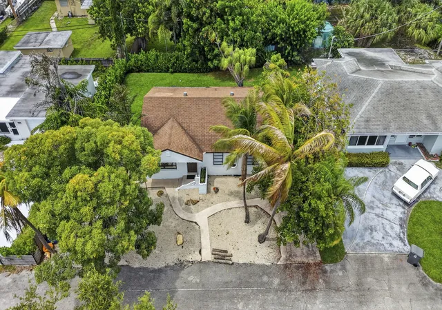 2nd image of 1875 Ridge Rd, Juno Beach, FL 33408 | MLS# B26042805