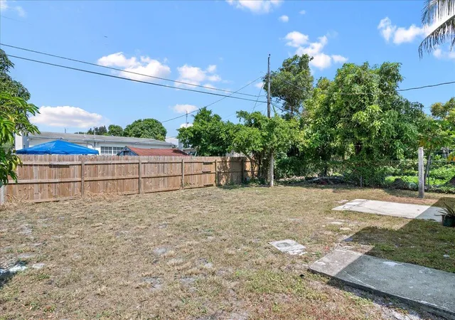 21st image of 1306 S C Ter, ,, FL 33460 | MLS# B26042848