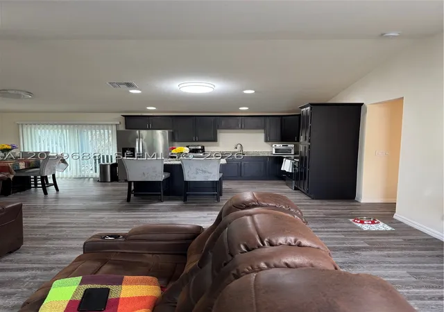 3rd image of 1201 Banjo Ct, La Belle, FL 33935 | MLS# A12039688