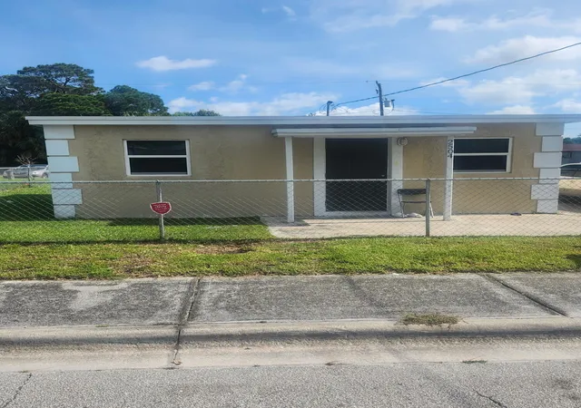 1st image of 2504 Wilkins Ave, Fort Pierce, FL 34947 | MLS# B26042887