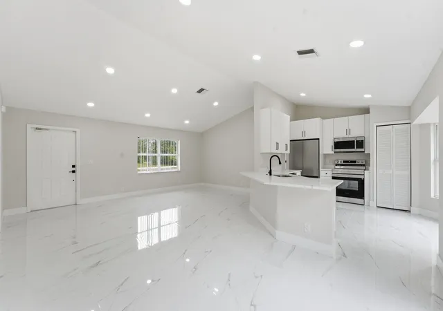 5th image of 16825 81St Ln N, Loxahatchee, FL 33470 | MLS# B26042950