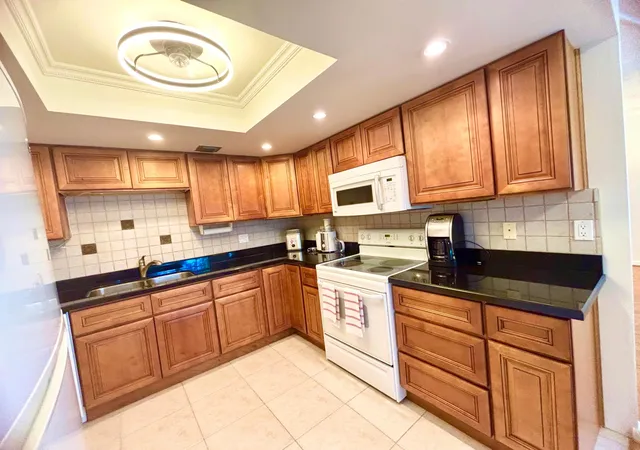 5th image of 2069 Oakridge F #Unit 2069, Deerfield Beach, FL 33442 | MLS# B26043014
