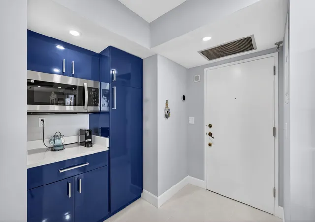 3rd image of 5440 N Ocean Dr #807, Singer Island, FL 33404 | MLS# B26043015