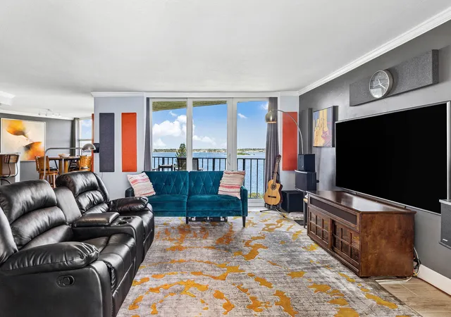 4th image of 5420 N Ocean Dr #905, West Palm Beach, FL 33404 | MLS# B26043036