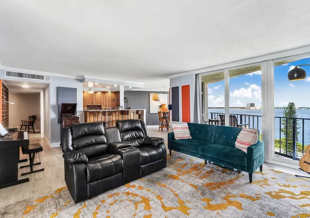5th image of 5420 N Ocean Dr #905, West Palm Beach, FL 33404 | MLS# B26043036