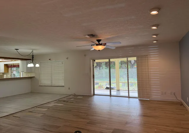 2nd image of 1140 Se Buttonwood Cir, Stuart, FL 34997 | MLS# B26043041