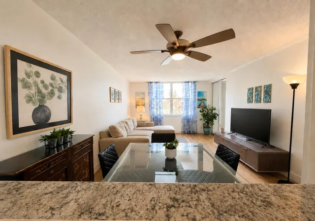 2nd image of 2016 S Federal Hwy #105, Boynton Beach, FL 33435 | MLS# B26043048