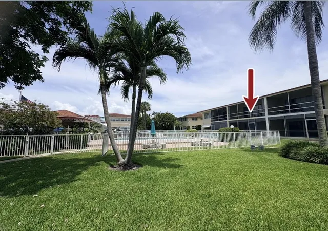Homes for sale in Lighthouse Point, FL | 2202 Ne 36Th St, Lighthouse Point, FL 34990
