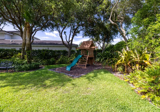 45th image of 809 Kokomo Key Ln, Delray Beach, FL 33483 | MLS# B26043067