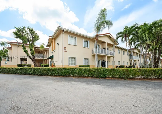Homes for sale in Hialeah, FL | 6900 Nw 179th St #204-1, Hialeah, FL 33015 | MLS# A12033257