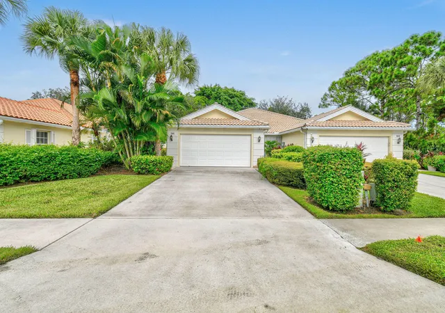 Homes for sale in Hobe Sound, FL | 7880 Se Peppercorn Ct, Hobe Sound, FL 33455 | MLS# B26043121