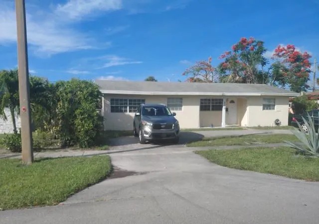 1st image of 200 N Ware Dr, West Palm Beach, FL 33409 | MLS# B26043126