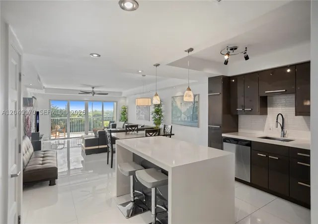 3rd image of 3050 N Palm Aire Dr #710, Pompano Beach, FL 33069 | MLS# A12040070