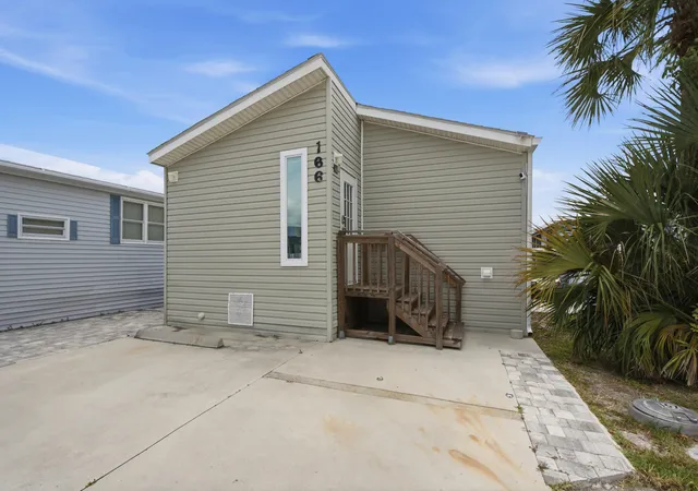 Homes for sale in Jensen Beach, FL | 166 Nettles Blvd, Jensen Beach, FL 34957 | MLS# B26043189