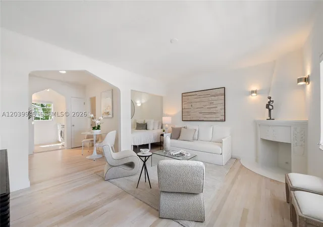 Homes for sale in Miami Beach, FL | 750 Espanola Way #8, Miami Beach, FL 33139 | MLS# A12039949