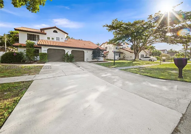3rd image of 443 Ne 38Th Street, Boca Raton, FL 33431 | MLS# A12035816