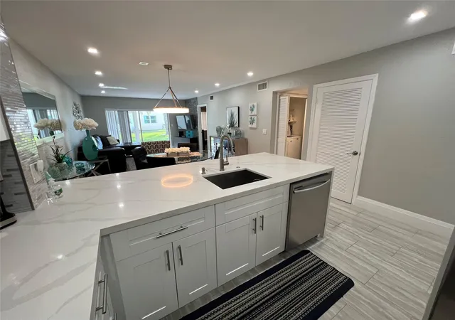 4th image of 9780 Marina Blvd #415, Boca Raton, FL 33428 | MLS# B26043376