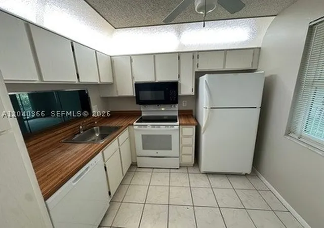 Homes for sale in Coral Springs, FL | 3578 N University Dr #I-5, Coral Springs, FL 33065 | MLS# A12040366