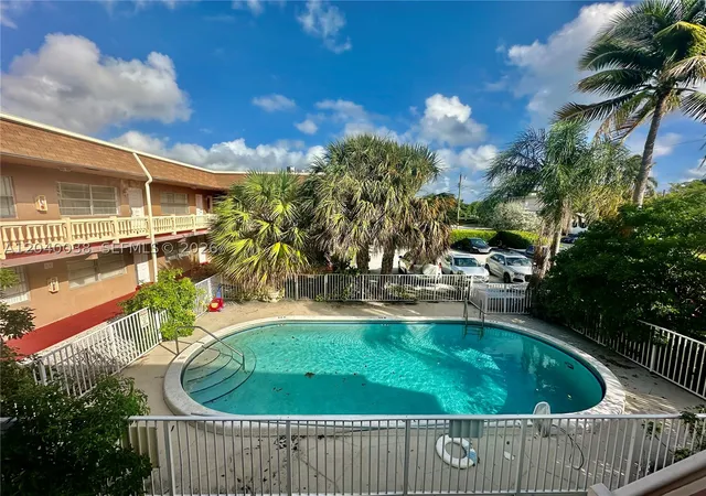 22nd image of 241 Se 9th Ave #207, Pompano Beach, FL 33060 | MLS# A12040038